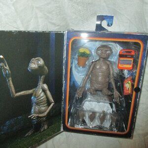 NECA Ultimate E.T. The Extraterrestrial 7" Figure 40th Anniversary 2022 NEW